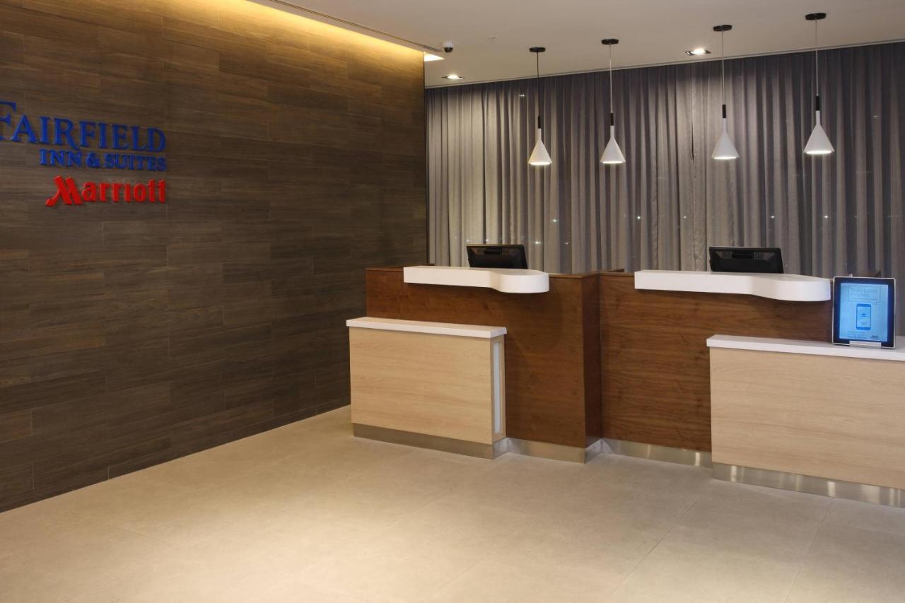 Hotel Fairfield & By Marriott Vallejo