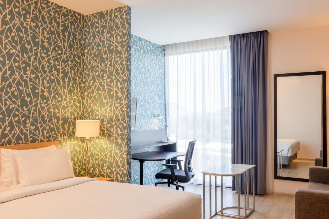 Hotel Fairfield & By Marriott Vallejo 3*